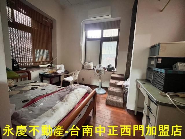 台南南區透天-12