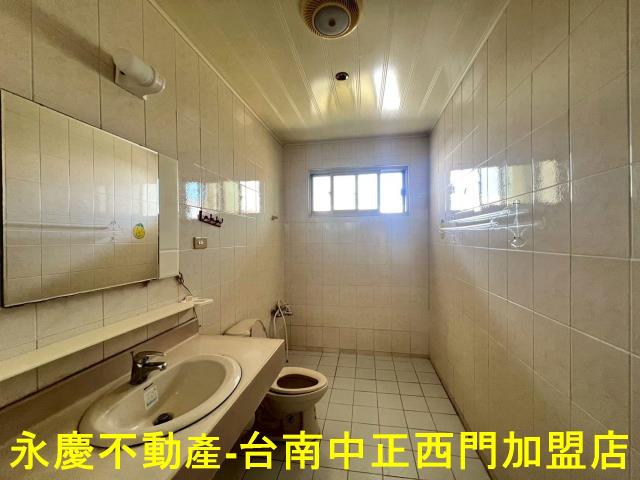 台南安南透天-13