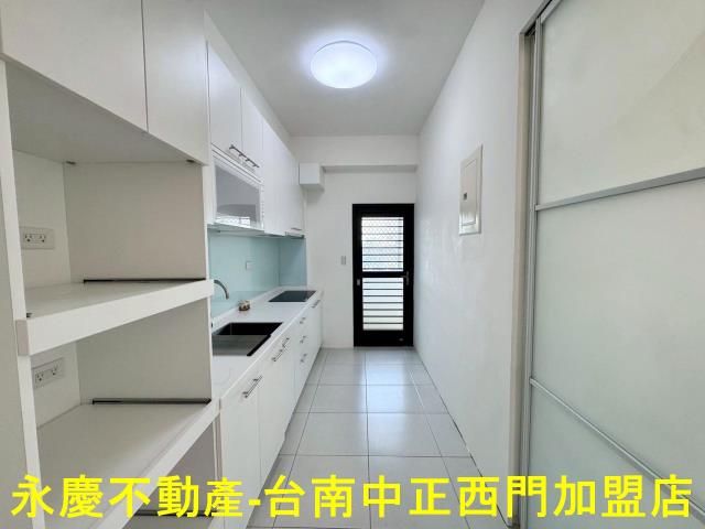 台南中西區公寓-9