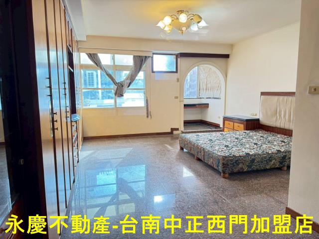 台南東區透天-8