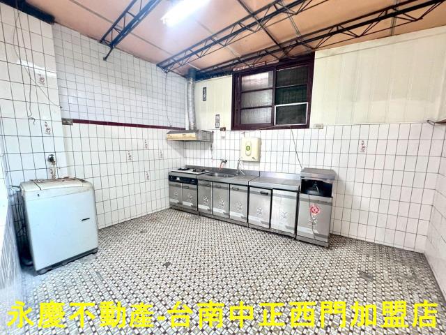 台南南區透天-11
