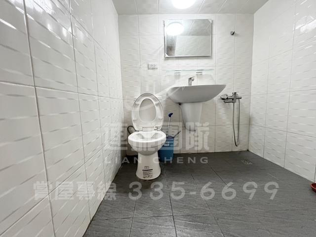 台南東區透天-9