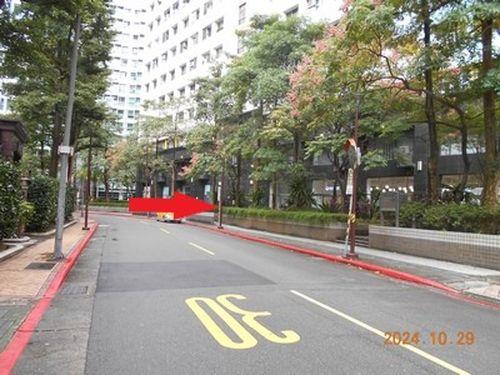 台北信義區法拍大樓-7