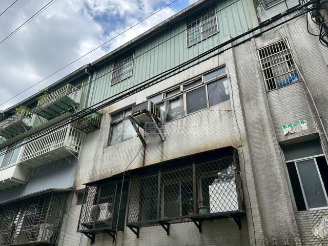 基隆七堵公寓拍賣-1