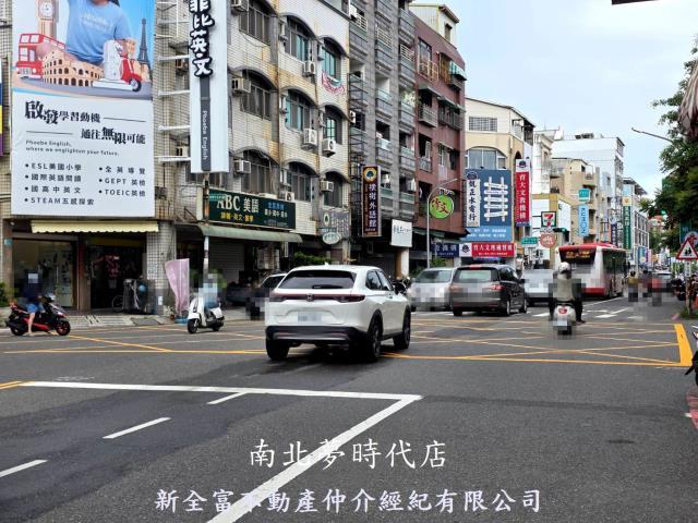 台南東區透天-12