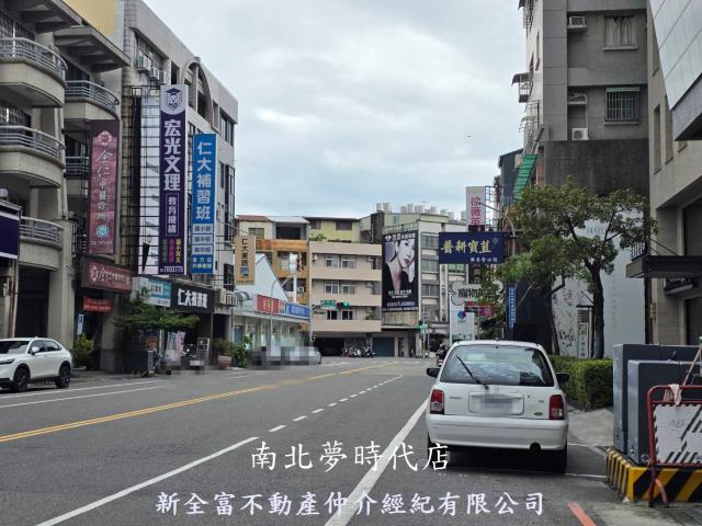 台南東區透天-1