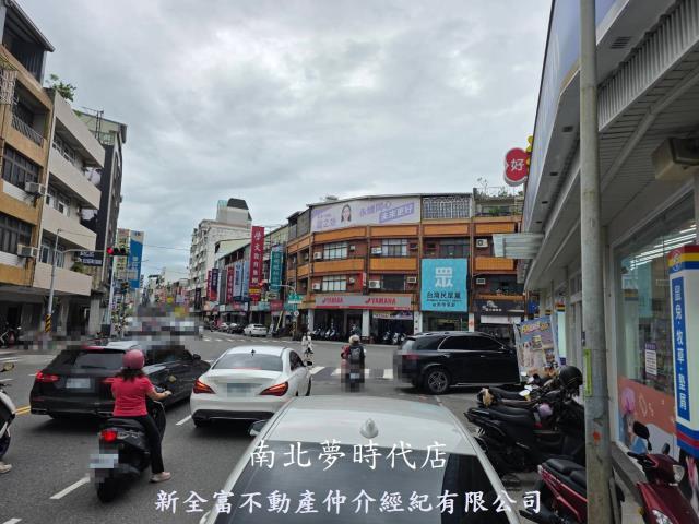 台南東區透天-8