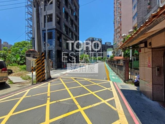 新北淡水法拍華廈-8