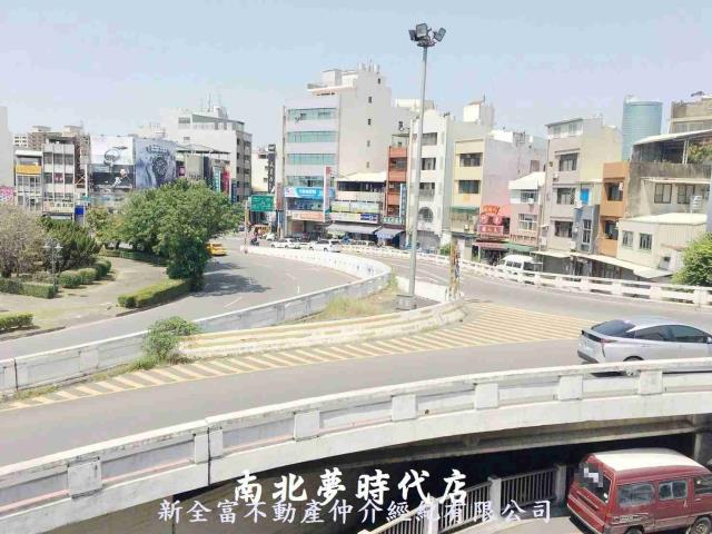 台南東區透天-9