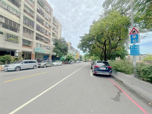 楠梓華廈-13