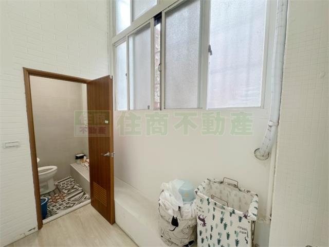 楠梓華廈-4