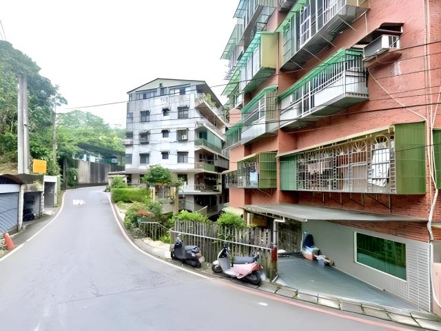 新北新店華廈法拍-5