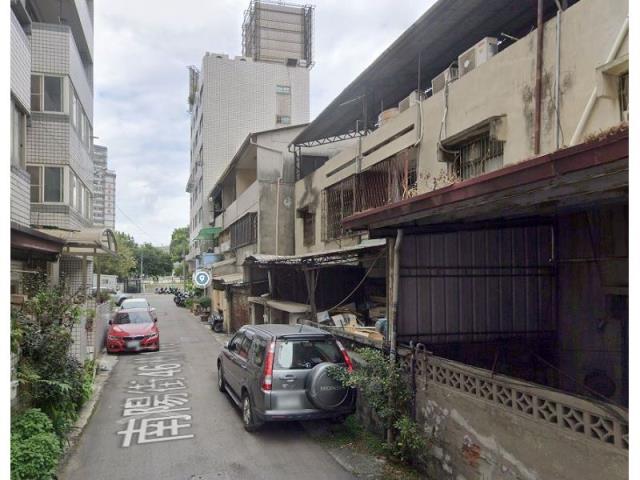 台中南區透天法拍-4