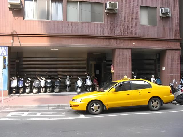 三重法拍大樓-2