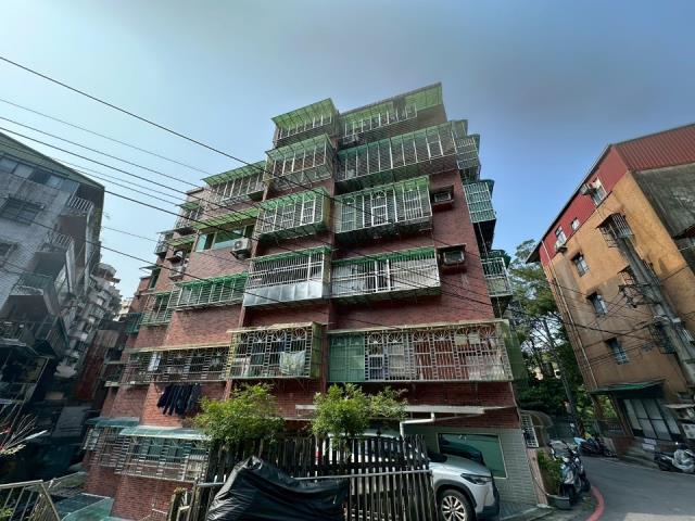 新北新店華廈法拍-1