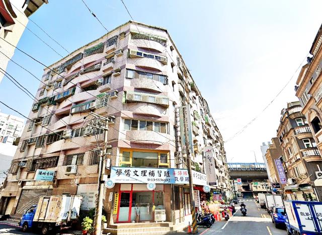 新竹市湳中街三房