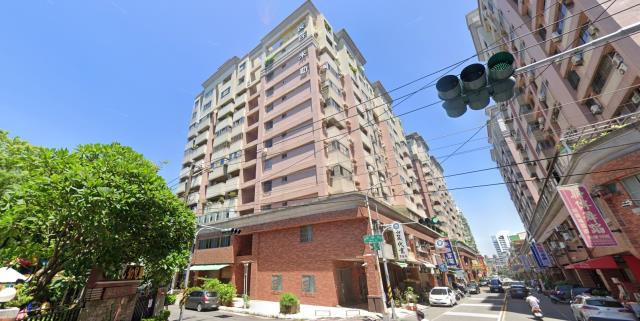 高雄鳳山大樓法拍-3
