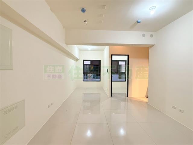 高雄新興區大樓-2