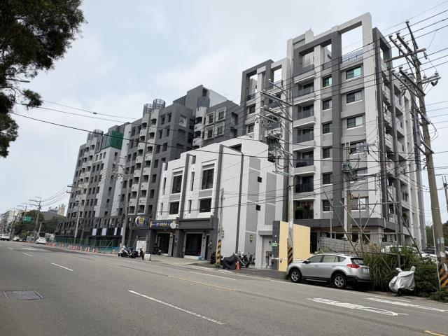 台中后里華廈-1