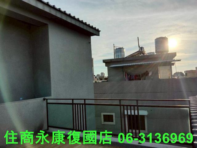 台南安平透天-11