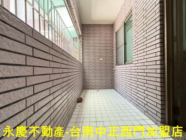 台南東區透天-13
