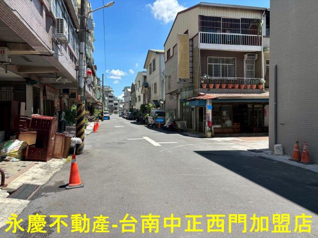 台南東區透天-14