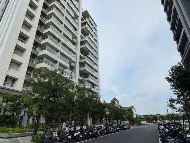 高雄楠梓大樓法拍-9
