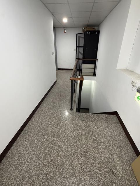 中原大學電梯透天套房