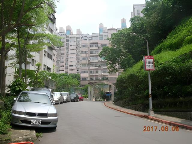 台北文山區大樓法拍-7