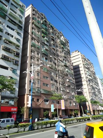八里法拍大樓-5
