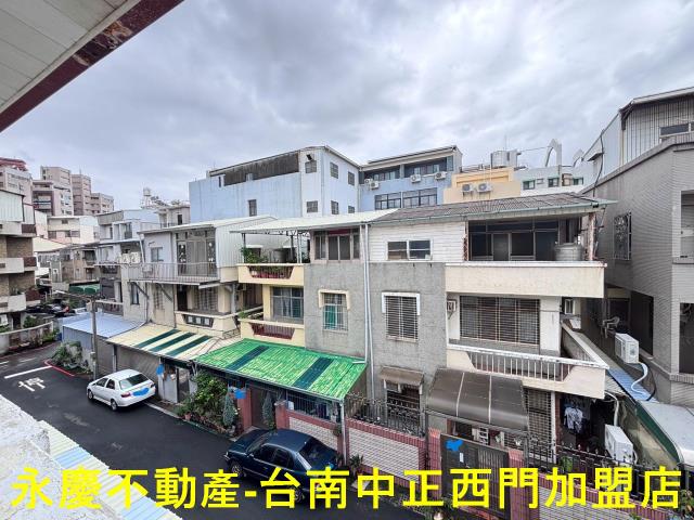 東區透天-10