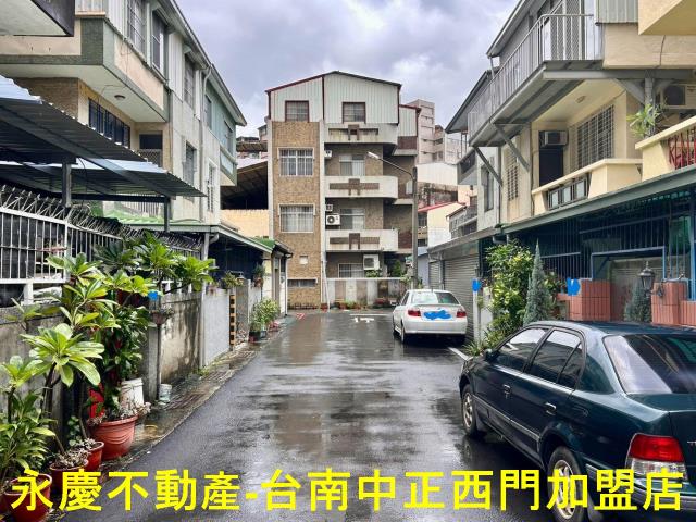 東區透天-11