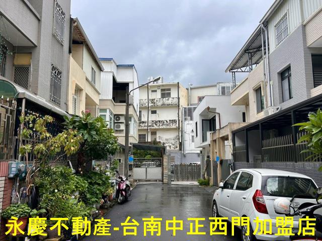 東區透天-12