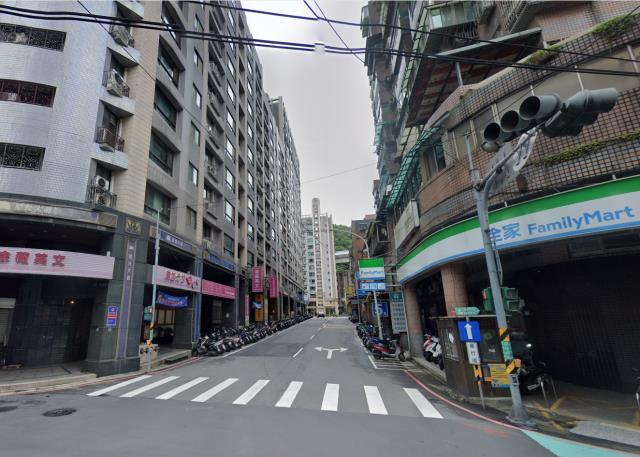 新北新莊法拍大樓-9