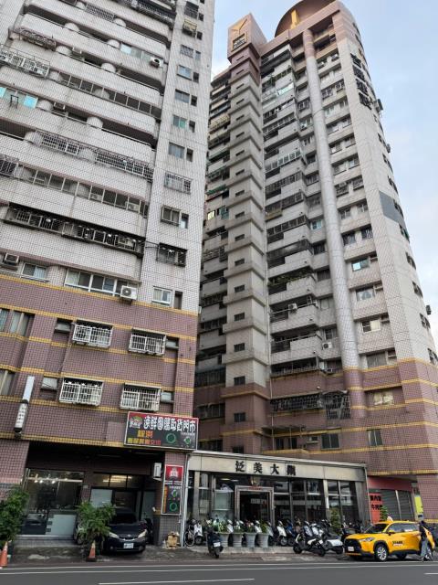 高雄小港法拍大樓-6