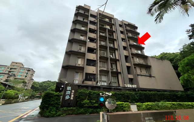 台北文山區法拍大樓-1