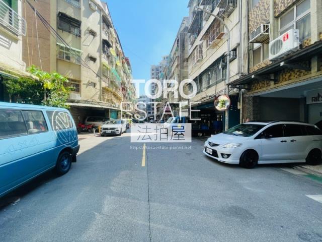 三重拍賣透天-6