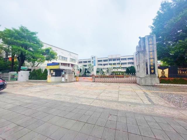 東區透天-11