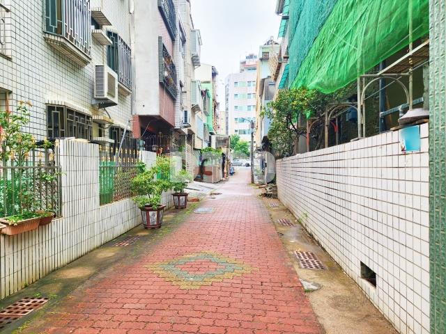 東區透天-1