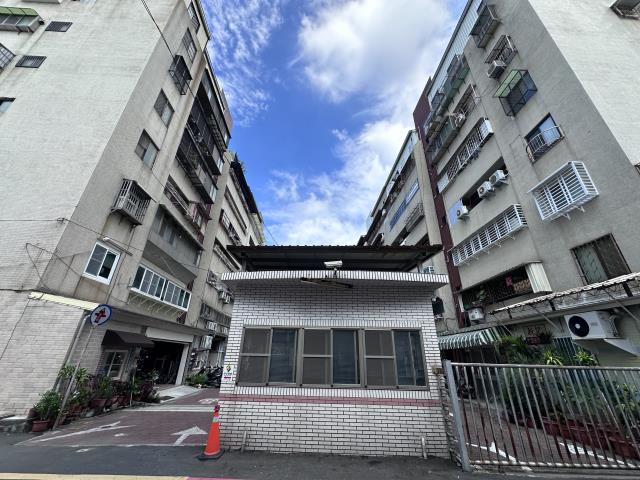 台南南區透天-3