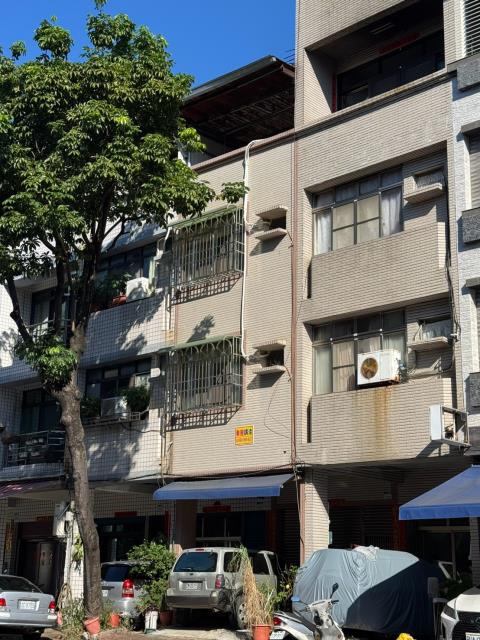 三民區法拍透天-2