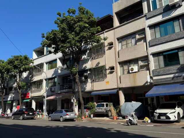 三民區法拍透天-4