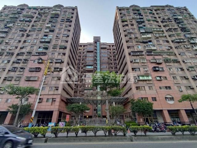 八里大樓法拍-1