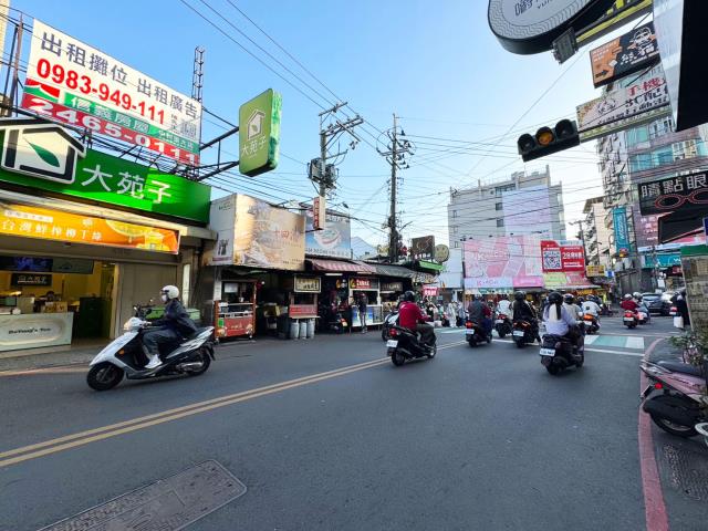 台中龍井店面-3