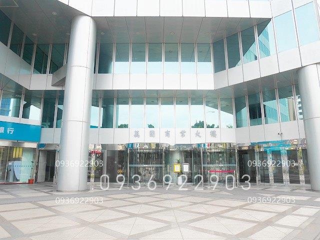 近捷運小巨蛋辦公室