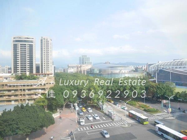 近捷運小巨蛋辦公室