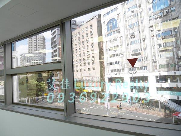 大都市國際中心