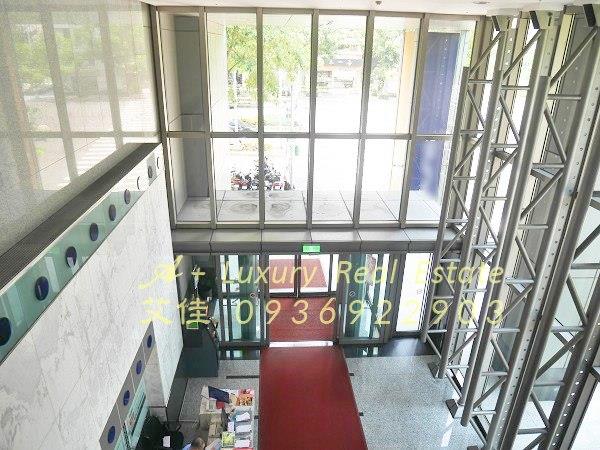 近捷運內科西湖辦公室