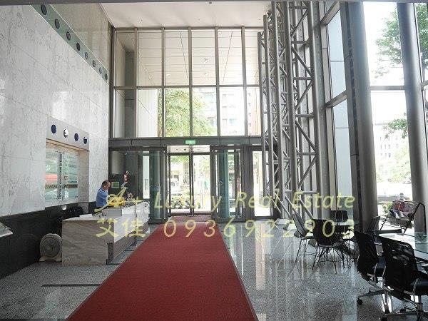 近捷運內科西湖辦公室