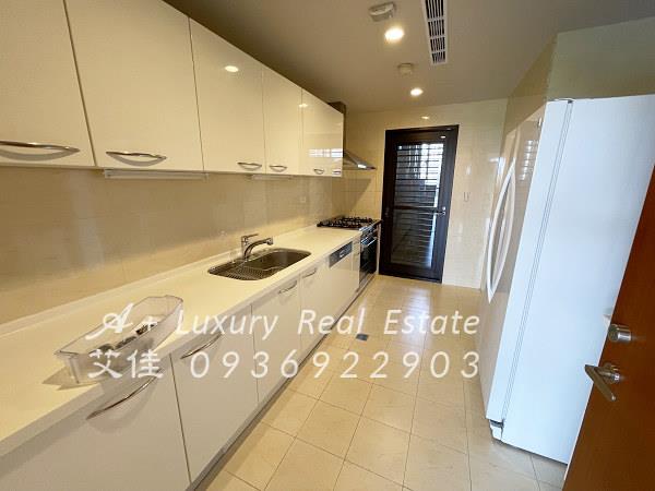 天母近美國學校